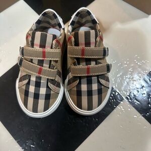 Burberry TD Shoes
